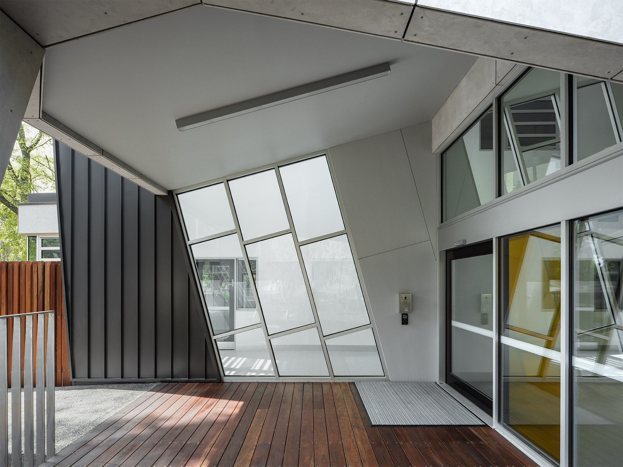 Lady Huntingfield Bldg Eng